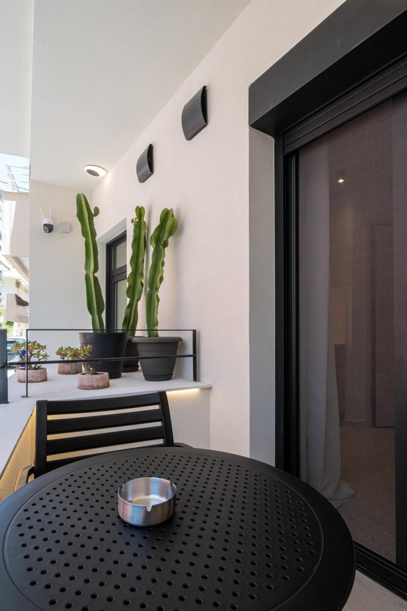 Asklipiou Cube - Kalamata Mediterranean Suites Eksteriør bilde